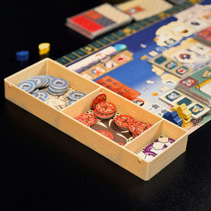 The White Castle Duel - board game insert